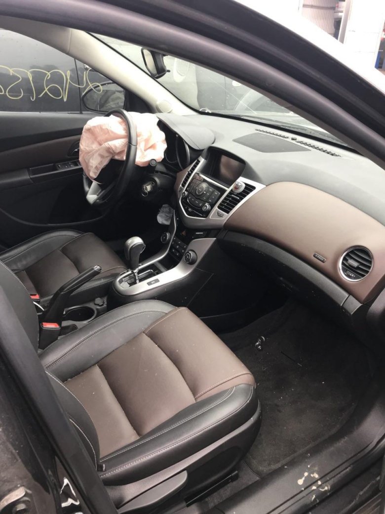 Chevrolet cruze кожаный салон