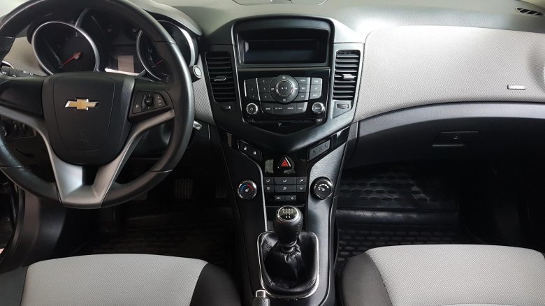 Вставки салона шевроле круз черные