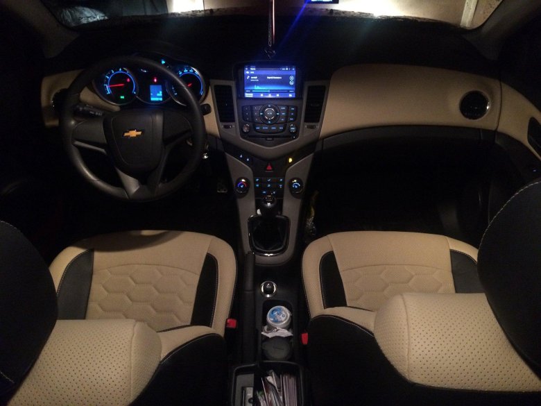 Chevrolet cruze 2011 1.8 механика