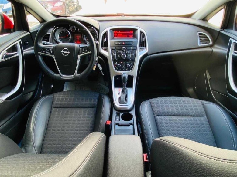 Opel astra j рестайлинг