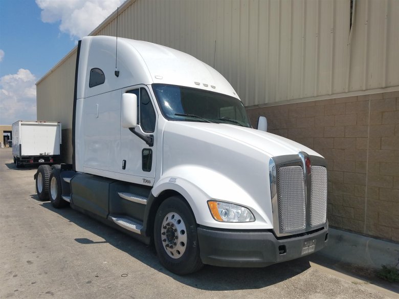 Kenworth t700