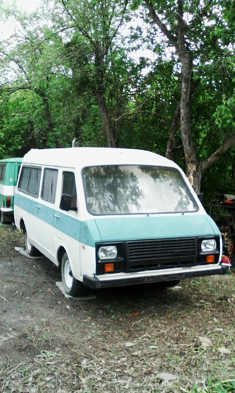 Машина раф 2203