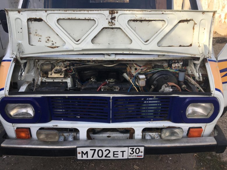 Автомобиль раф