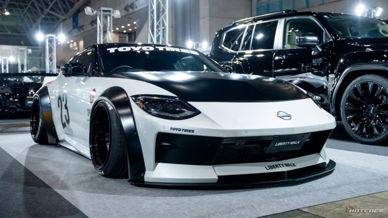 Nissan 350z rocket bunny