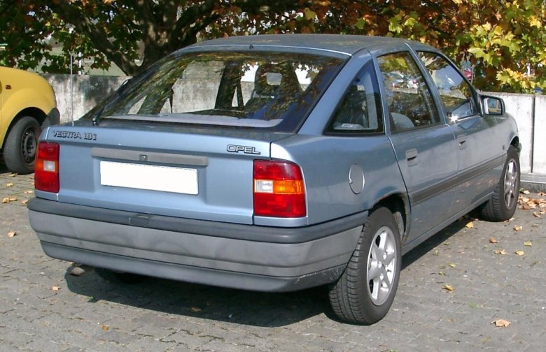 Opel vectra a 1990 1.8 седан