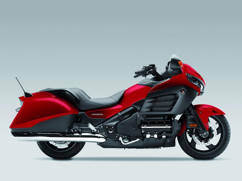 Мотоцикл honda gold wing