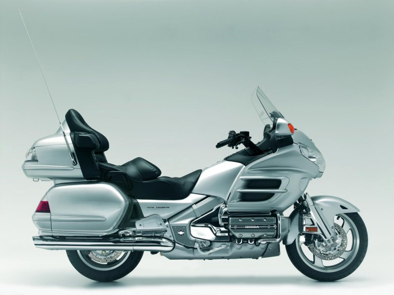 Honda gl1800 gold wing