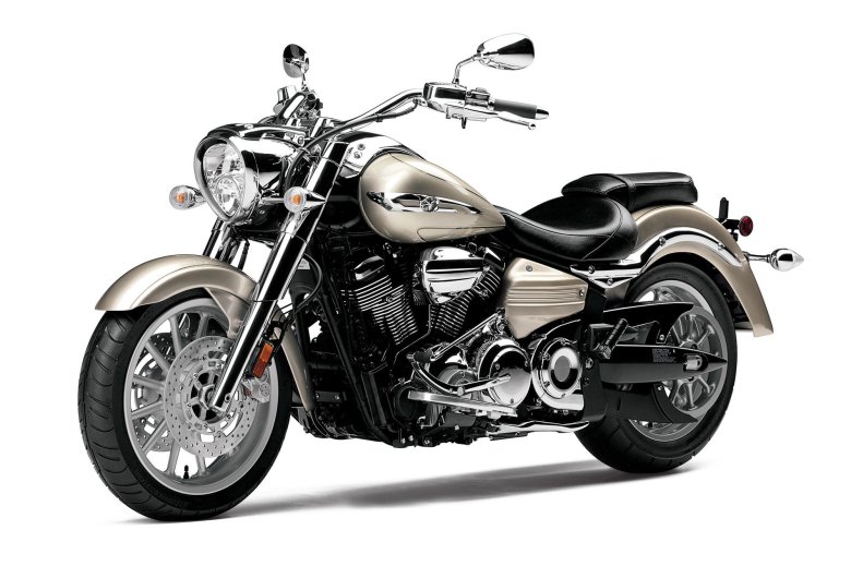Yamaha v star 1300 deluxe