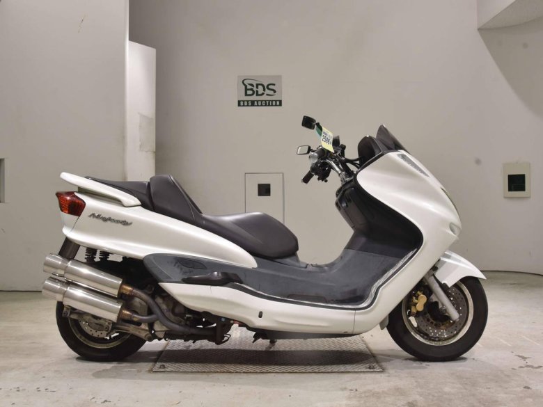 Ямаха маджести