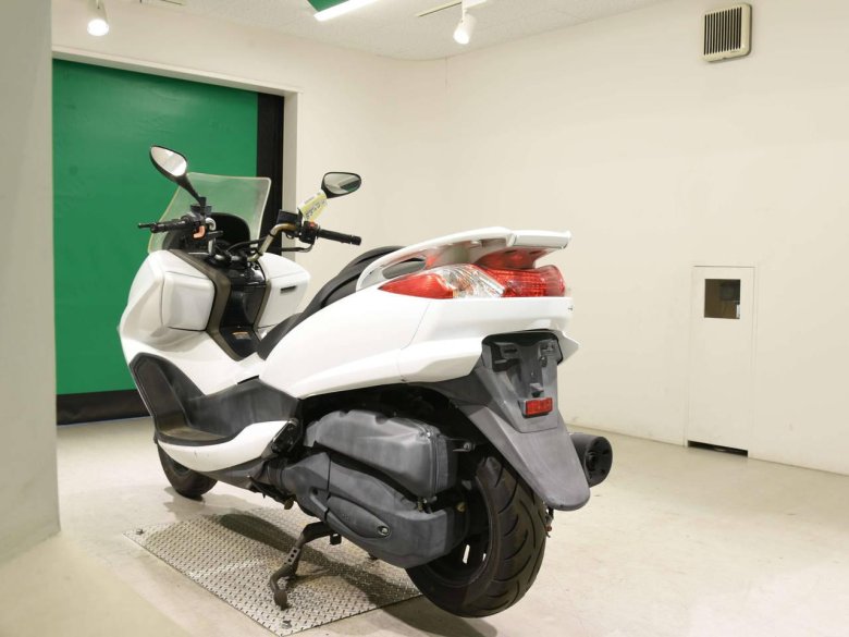 Suzuki burgman (skywave) 250