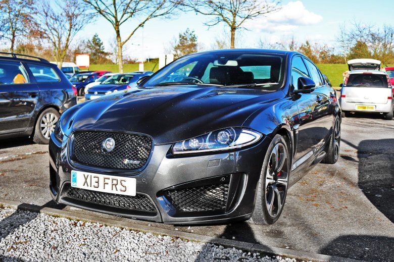 Jaguar xf i