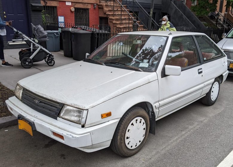 Nissan sunny 1985 хэтчбек