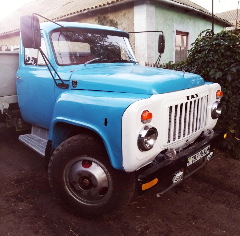 Автомобиль газ 53