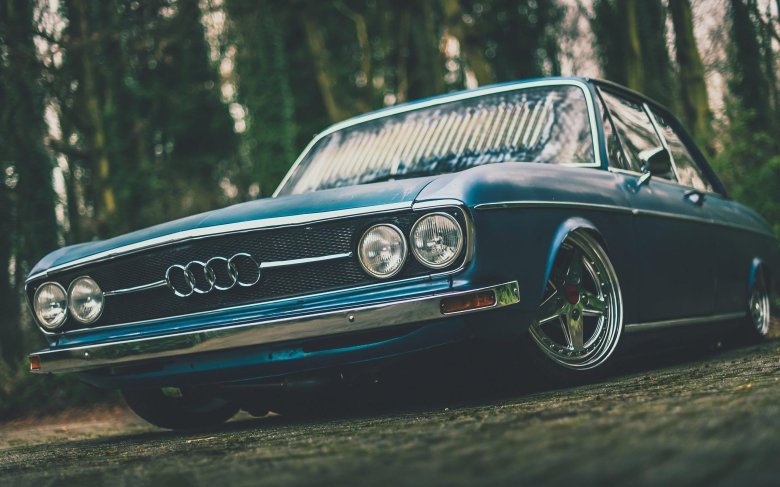 Audi 100 coupe tuning