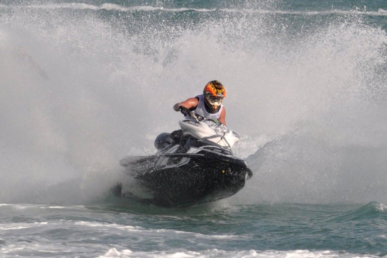 Мини гидроцикл водный