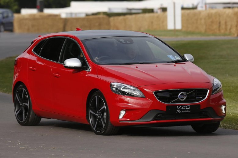 Volvo v40
