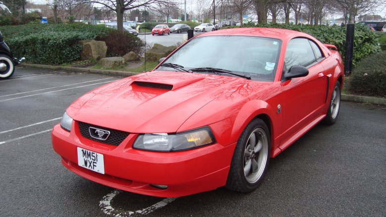 Ford mustang svt cobra r 2000