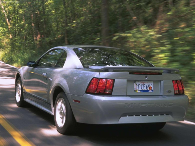 Ford mustang 2001