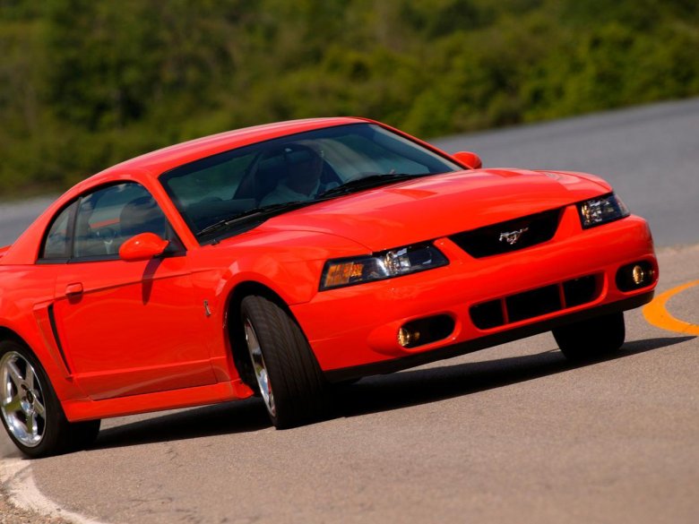 Ford mustang svt cobra