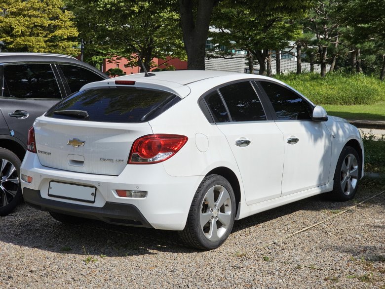 Chevrolet cruze хэтчбек