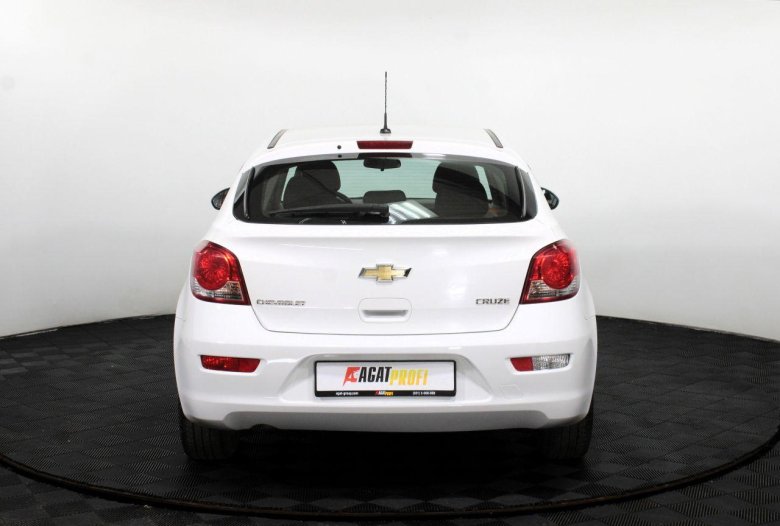 Chevrolet cruze 1 хэтчбек