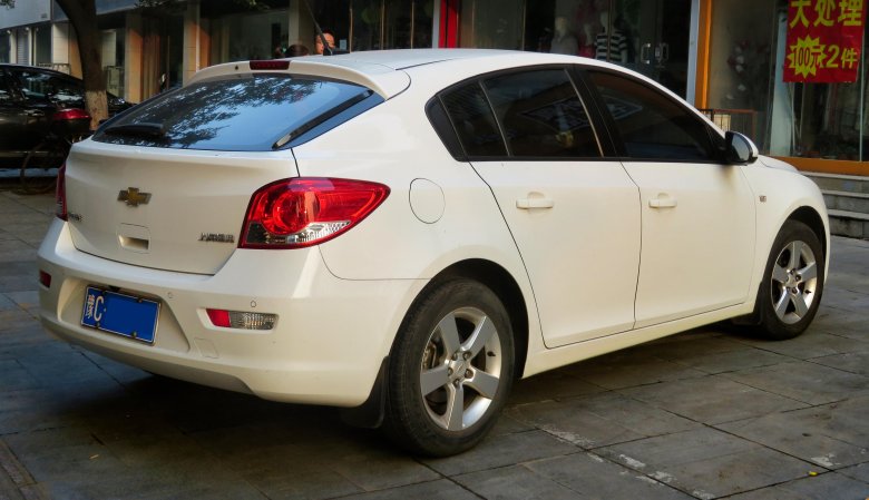 Шевроле круз хэтчбек 2012 1.8