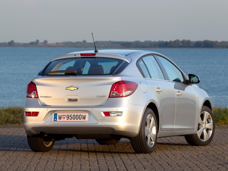 Chevrolet cruze hatchback 2012