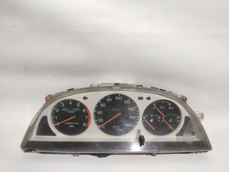 Панель приборов тойота