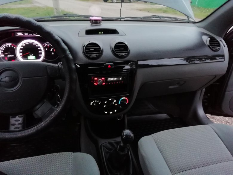 Шевроле лачетти универсал 1.6 салон