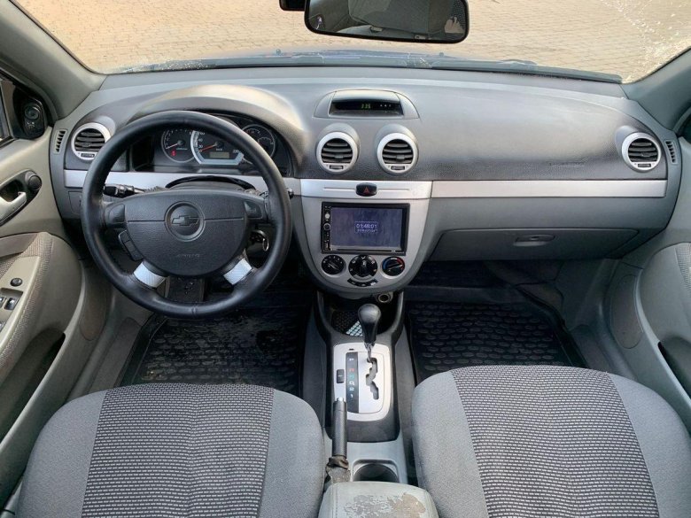 Chevrolet lacetti 2011 хэтчбек салон
