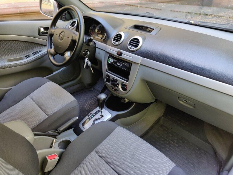 Chevrolet lacetti 2004 салон