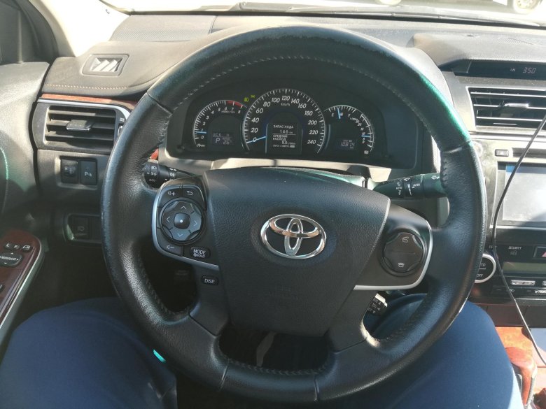 Toyota camry 50 руль