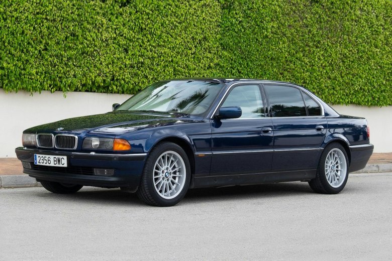 Bmw 750 li e 38