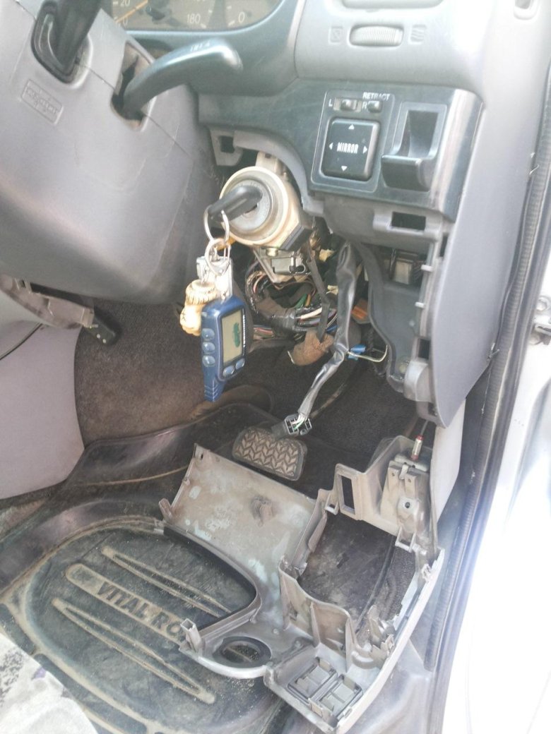 Диагностический разъём тойота хайс