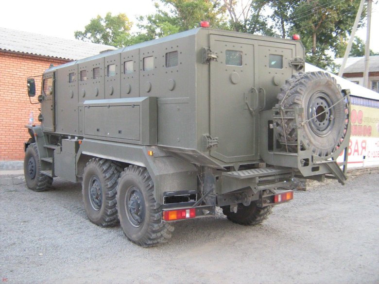 Бронеавтомобиль урал