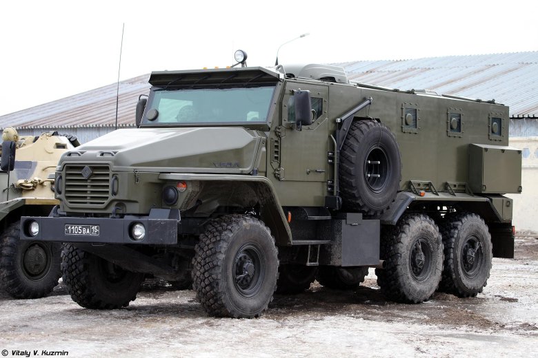 Бронеавтомобиль тайфун урал 63095