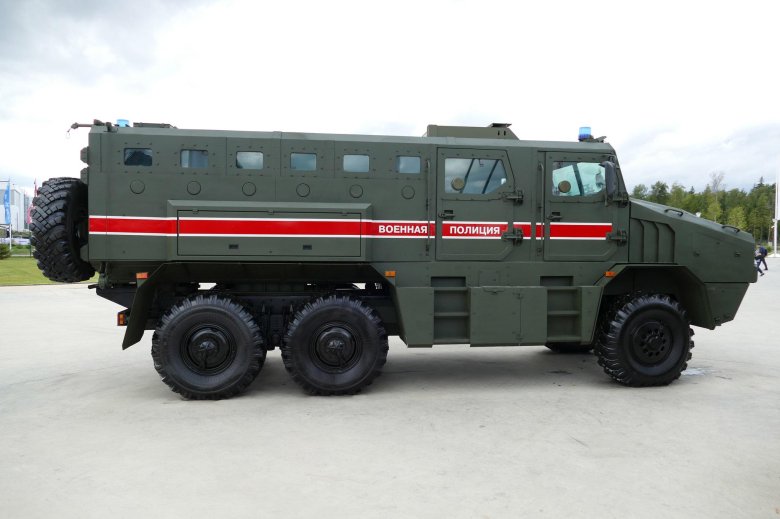 Камаз военный бронированный