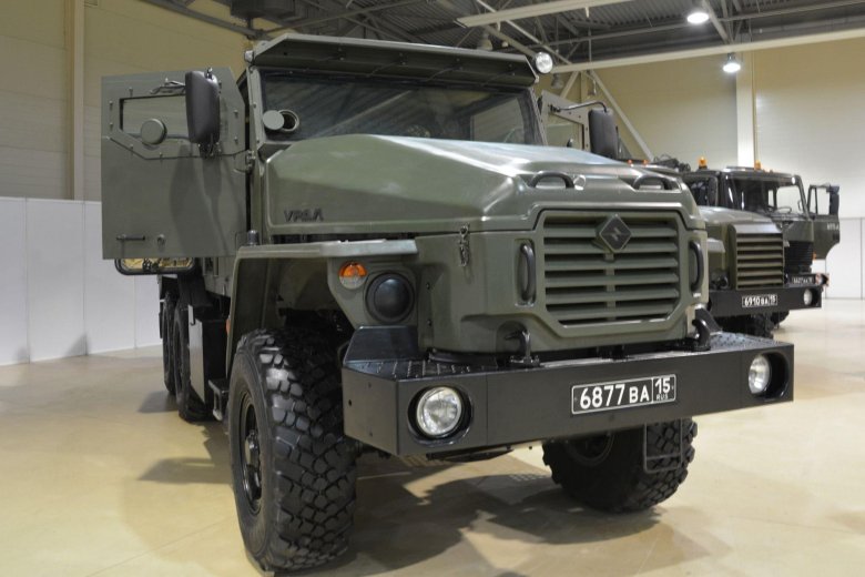 Бронеавтомобиль \ урал-4320вв\