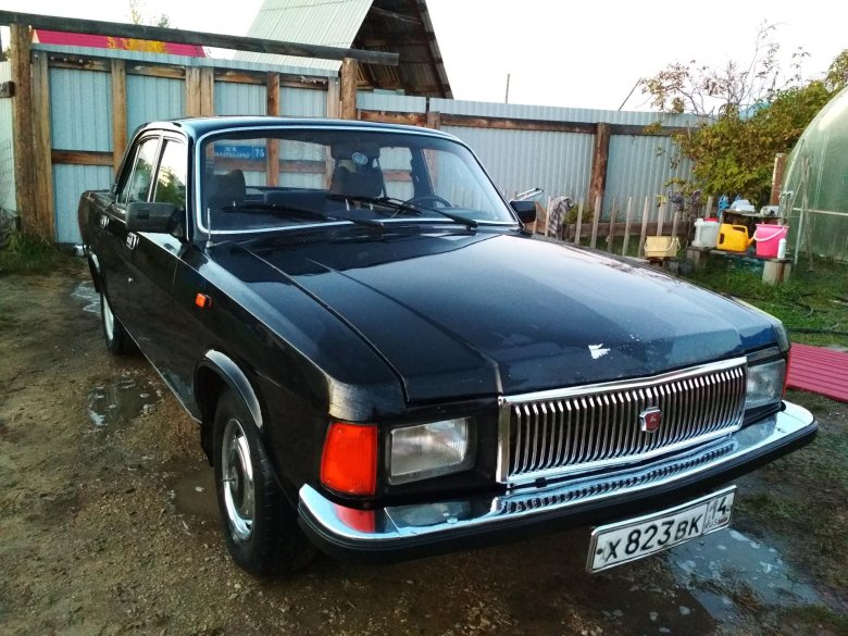 Волга газ 3102 черная