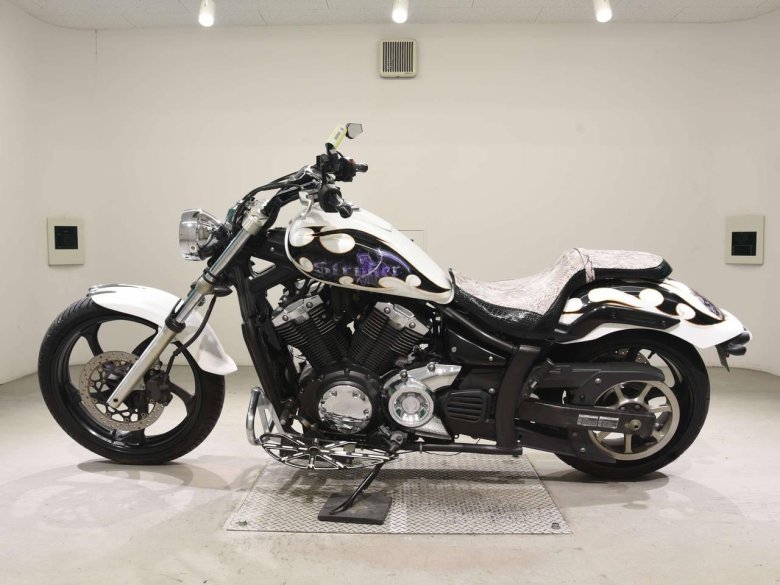 Мотоцикл yamaha