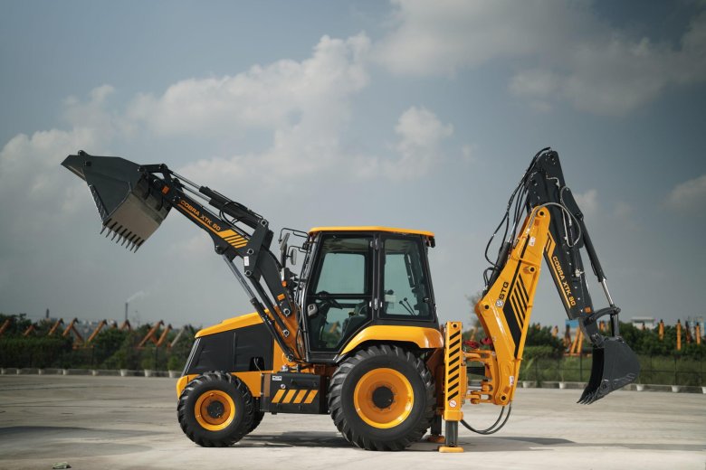 Экскаватор-погрузчик stg cobra xtk-90