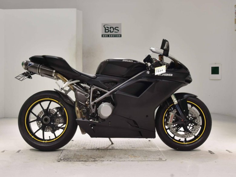 Спортбайк мотоцикл