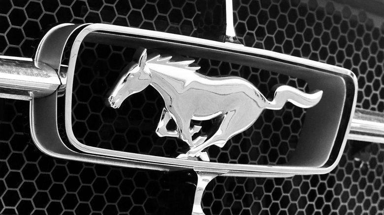 Марка форд мустанг