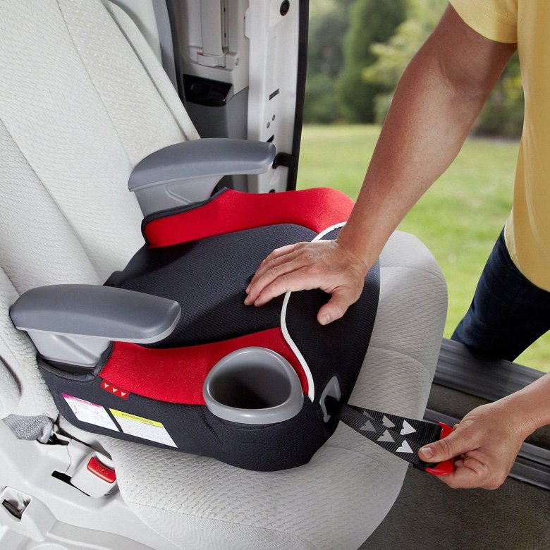 Прикрепить детский бустер