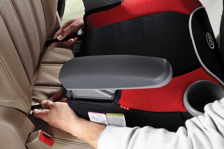 Детский бустер для автомобиля