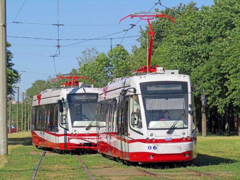 Трамвай бкм 802е