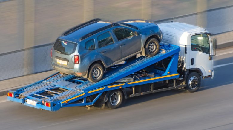 Эвакуатор с лебедкой