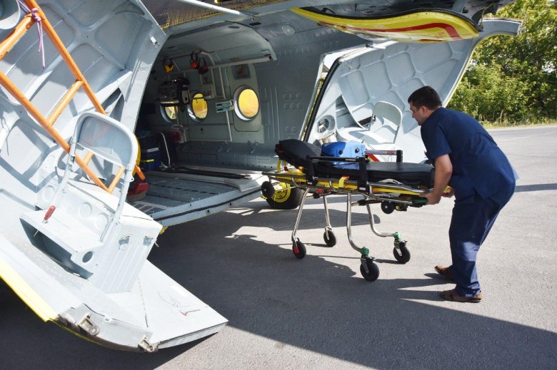 Санитарный вертолет