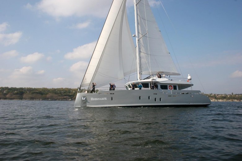 Яхта николаев