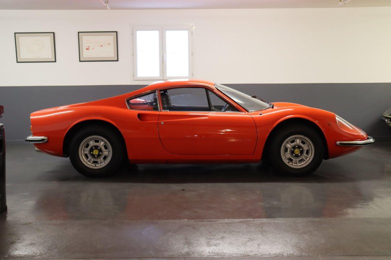Ferrari dino 246 gt